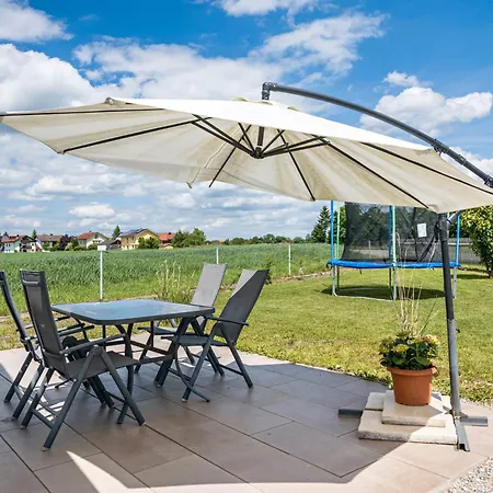 Mit Bergblick شقة *