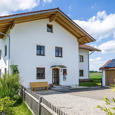 Mit Bergblick Edling